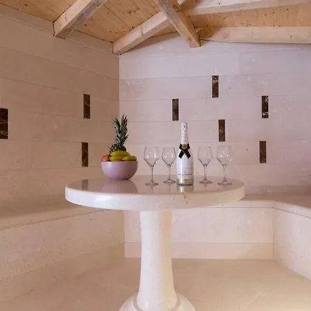 Paradise House Daire Split